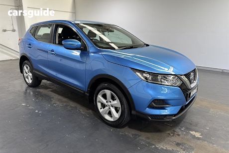 Blue 2019 Nissan Qashqai Wagon St