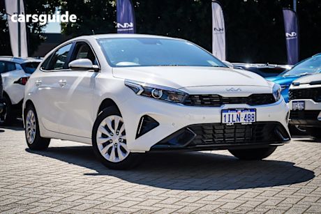 White 2024 Kia Cerato Hatchback S