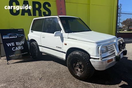 White 1994 Suzuki Vitara SUV JLX