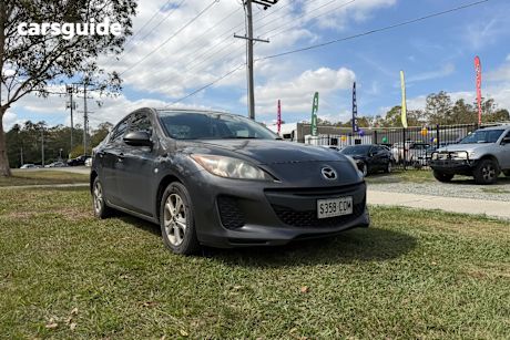 Grey 2013 Mazda 3 Sedan Neo
