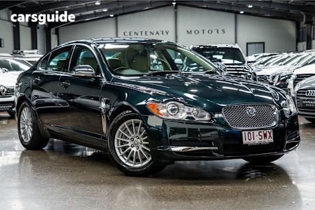 Green 2010 Jaguar XF Sedan 3.0 V6 Luxury