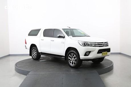 White 2018 Toyota Hilux Dual Cab Utility Sr5 (4X4)