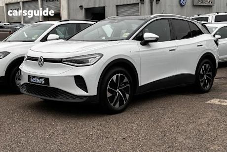 White 2025 Volkswagen Id.4 Wagon Pro