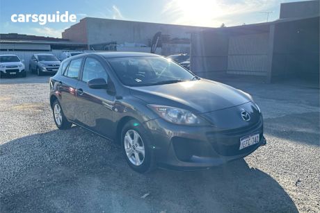 Grey 2013 Mazda 3 Hatchback Neo