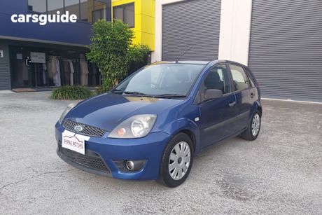 Blue 2007 Ford Fiesta Hatchback Lx