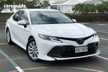 White 2020 Toyota Camry Sedan Ascent