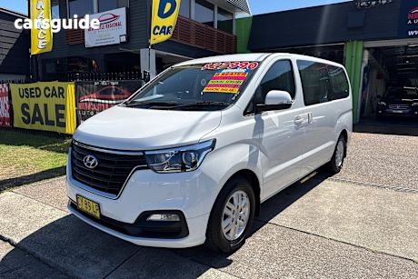 White 2020 Hyundai Imax Wagon Active