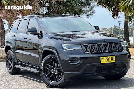 Black 2017 Jeep Grand Cherokee Wagon Laredo (4X4)