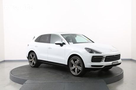 White 2019 Porsche Cayenne Wagon