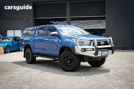 Blue 2019 Toyota Hilux Double Cab Pick Up Sr5 (4X4)