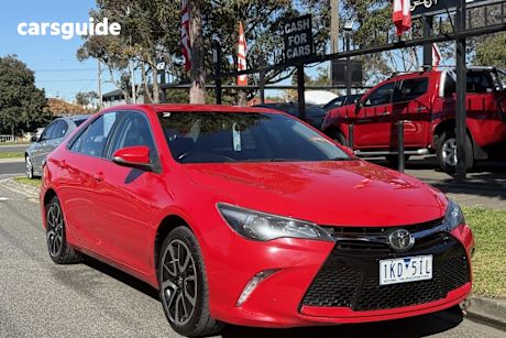 Red 2017 Toyota Camry Sedan Atara Sx