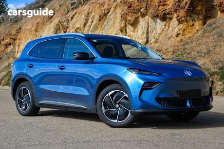 Blue 2025 MG MGS5 EV Wagon Essence 49