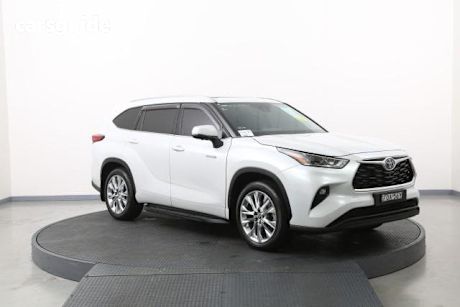 White 2023 Toyota Kluger Wagon Grande Hybrid Awd