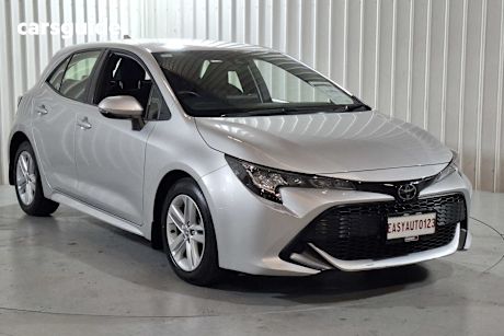 Silver 2022 Toyota Corolla Hatchback Ascent Sport