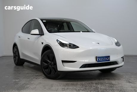 White 2024 Tesla Model Y Wagon Rear-Wheel Drive