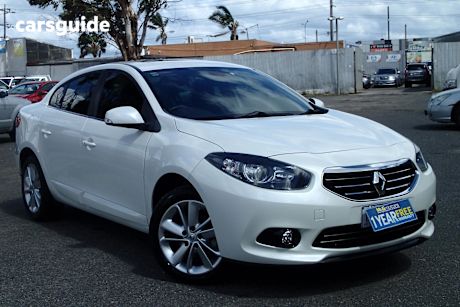 White 2014 Renault Fluence Sedan Privilege