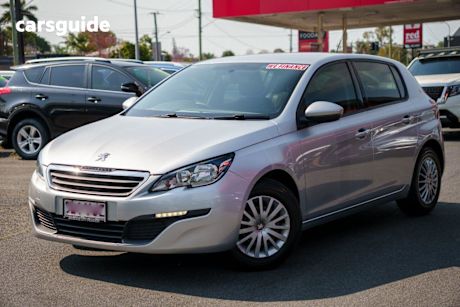 Silver 2014 Peugeot 308 Hatchback Access