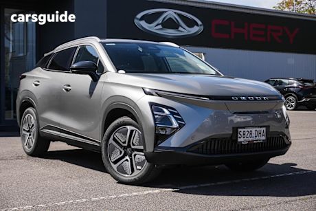 Silver 2025 Chery Omoda E5 Wagon Ex