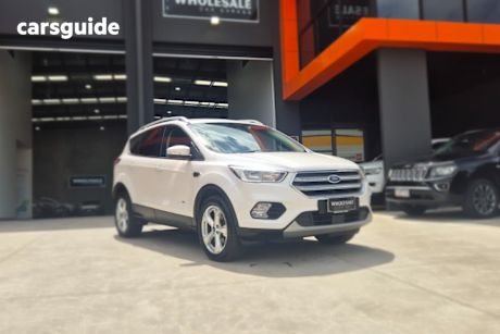 White 2018 Ford Escape Wagon Trend (Awd)