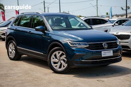 Blue 2023 Volkswagen Tiguan Wagon 110Tsi Life