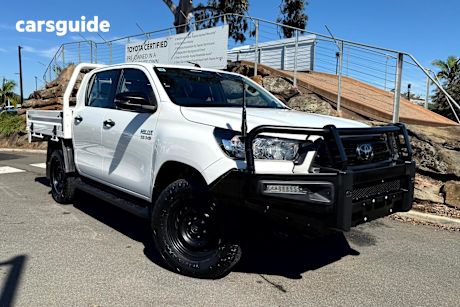 White 2021 Toyota Hilux Double Cab Chassis Sr (4X4)