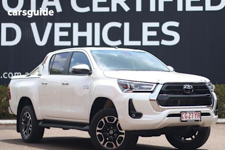 White 2021 Toyota Hilux Double Cab Pick Up Sr5 (4X4)