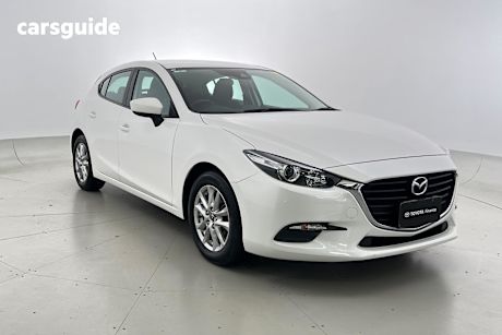 White 2018 Mazda 3 Hatchback Neo Sport