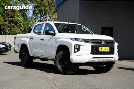 White 2021 Mitsubishi Triton Double Cab Pick Up Glx (4X2)