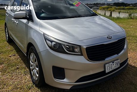 Silver 2016 Kia Carnival Wagon S
