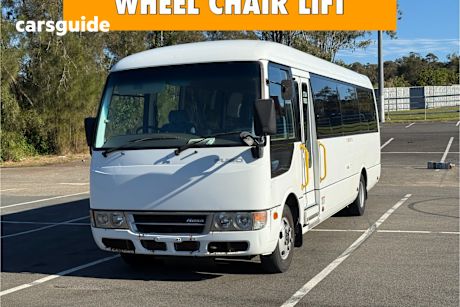 White 2016 Mitsubishi Fuso OTHER OtherCar