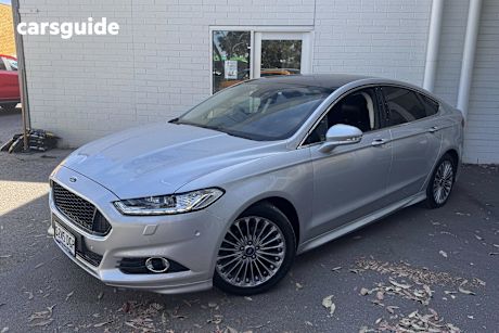 Silver 2016 Ford Mondeo Hatchback Titanium