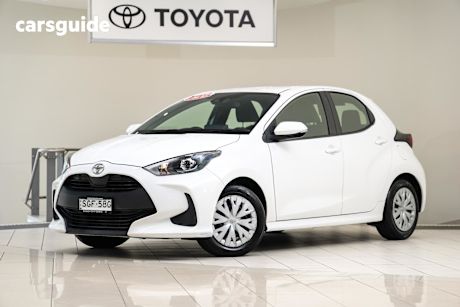 White 2020 Toyota Yaris Hatchback Ascent Sport