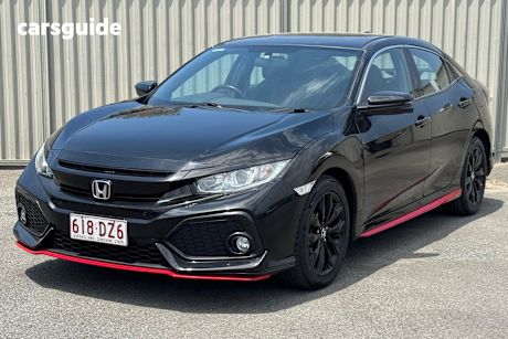 Black 2017 Honda Civic Hatchback Vti-S