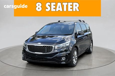 Black 2015 Kia Carnival Wagon Platinum