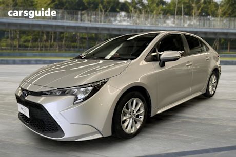 Silver 2021 Toyota Corolla Sedan Ascent Sport + Navi Hybrid