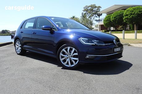 Blue 2017 Volkswagen Golf Hatchback 110 Tsi Highline