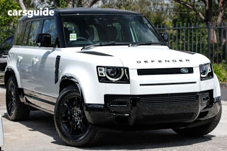 White 2025 Land Rover Defender Wagon 110 P400 X-Dynamic Hse (257Kw)