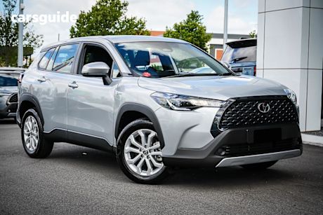 Silver 2024 Toyota Corolla Cross Wagon Gx 2Wd Hybrid