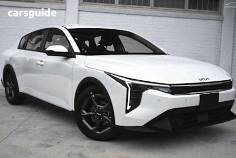 White 2024 Kia K4 Sedan S