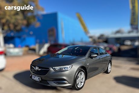 Grey 2019 Holden Commodore Liftback Lt (5Yr)