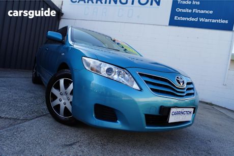 Green 2009 Toyota Camry Sedan Altise