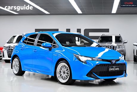 Blue 2019 Toyota Corolla Hatchback Ascent Sport + Navi (Hybrid)