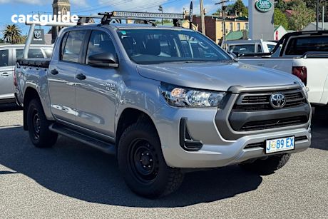 Silver 2020 Toyota Hilux Double Cab Pick Up Sr (4X4)