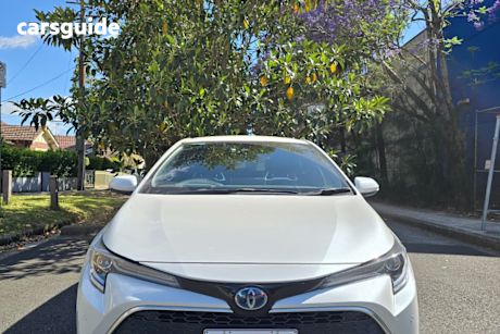 White 2020 Toyota Corolla Hatchback Zr Hybrid