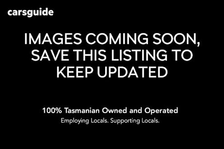 White 2018 Subaru Outback Wagon 2.5I