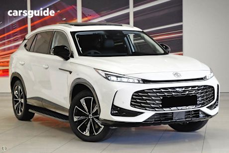 White 2025 MG HS Wagon Essence