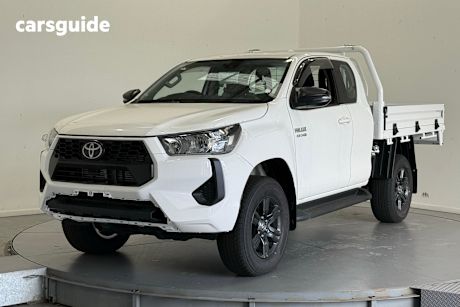 White 2024 Toyota Hilux X Cab Cab Chassis Sr (4X4)