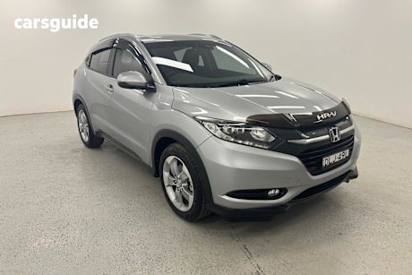 Silver 2017 Honda HR-V Wagon Vti-S