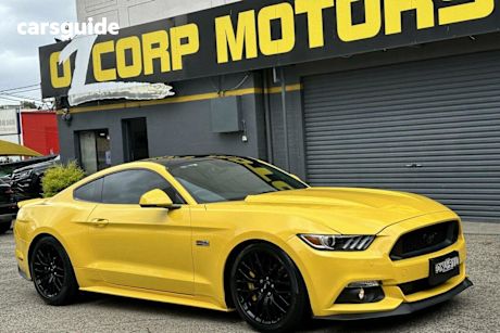 Yellow 2016 Ford Mustang Coupe Fastback Gt 5.0 V8