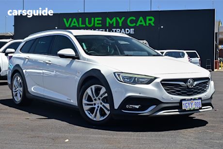 White 2020 Holden Calais Sportswagon Tourer